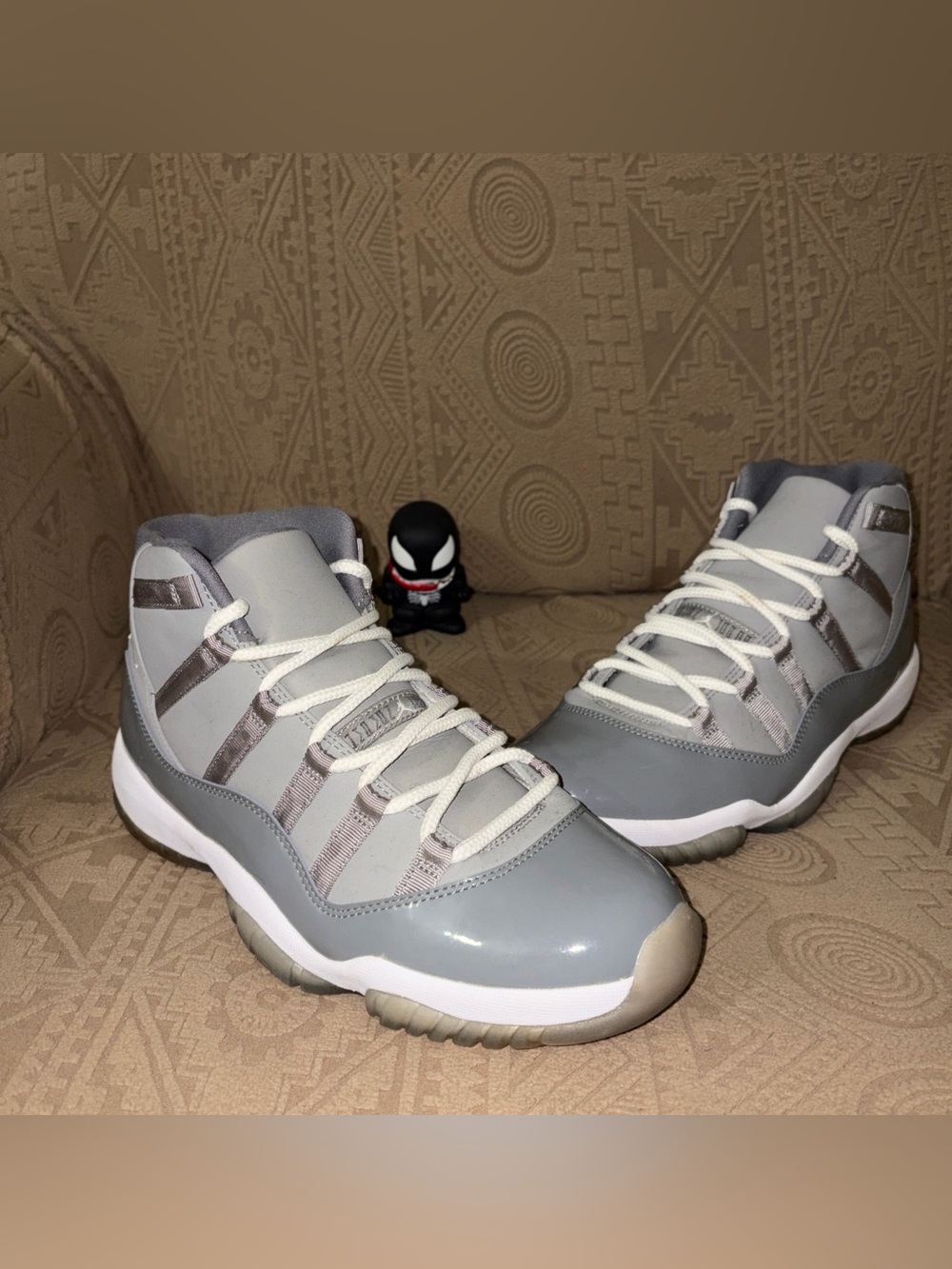 Air Jordan 11 Retro Cool Grey 2010 Size 10 - 378037 001 Preowned